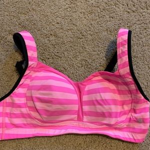Lululemon ta ta tamer bra 38c